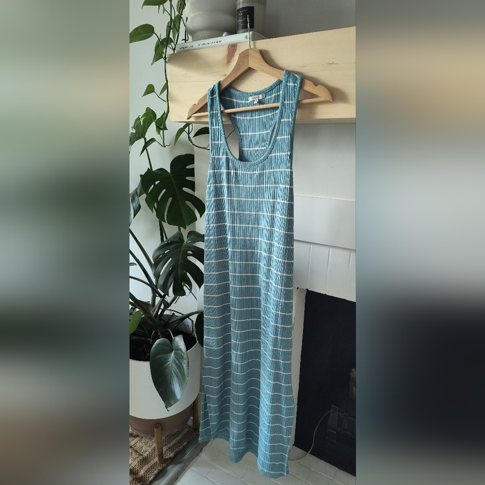 Women's dress
